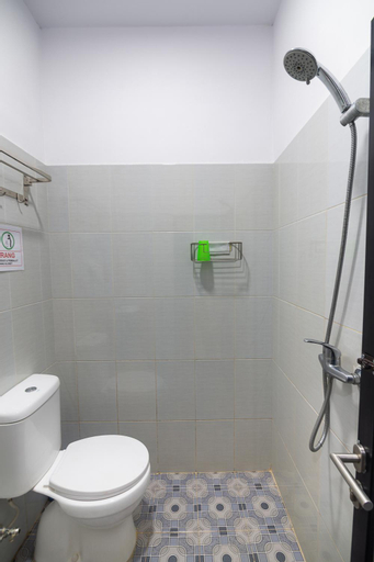 Bathroom 7