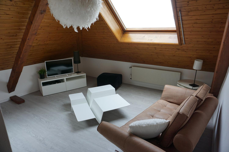 Others, Studio Maujobia 31, Neuchâtel