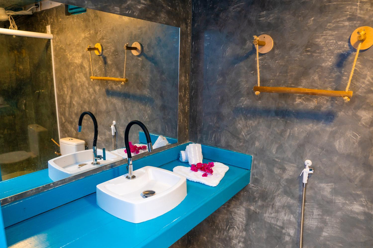 Bathroom 11
