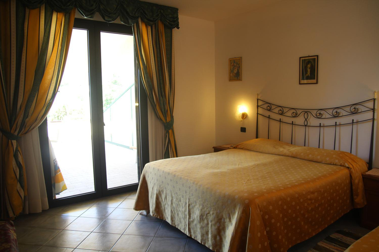Bedroom 2, Hotel La Barcarola, Livorno