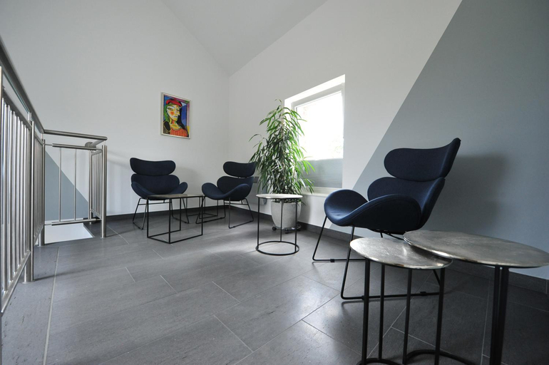 Others 5, Appartm. Schwarzen Pfuhl, Viersen