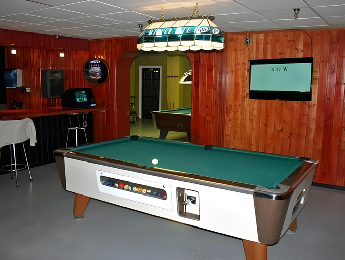 Others 5, Eagle Hotel, Matanuska-Susitna