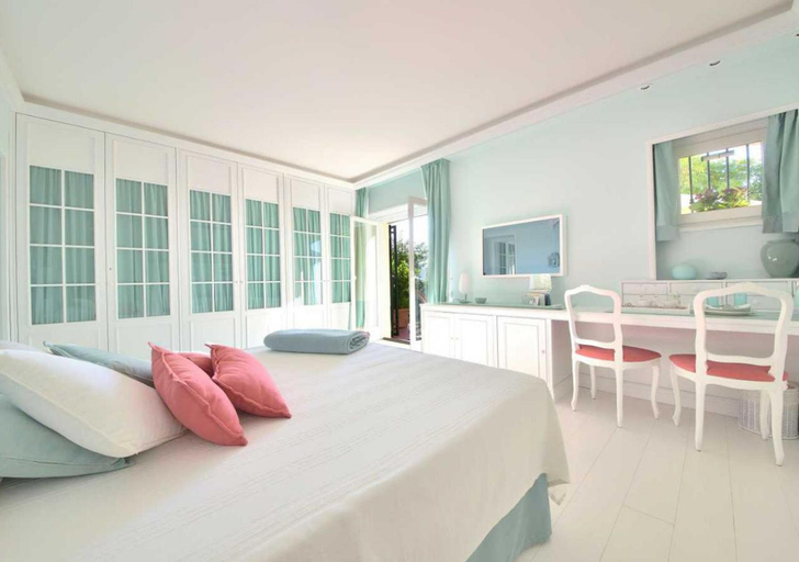 Bedroom 12