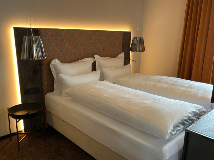 Bedroom 15