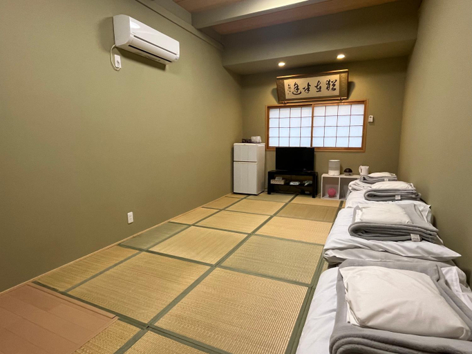 Bedroom 16