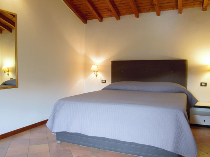 Bedroom 3, Apartment Ca' Pignoi-1 by Interhome, Verona