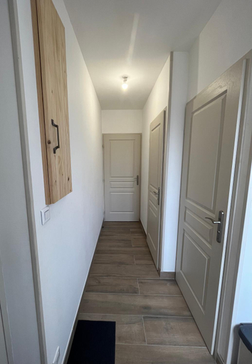 Others, Appartement renove a 15 min de Lyon, Rhône