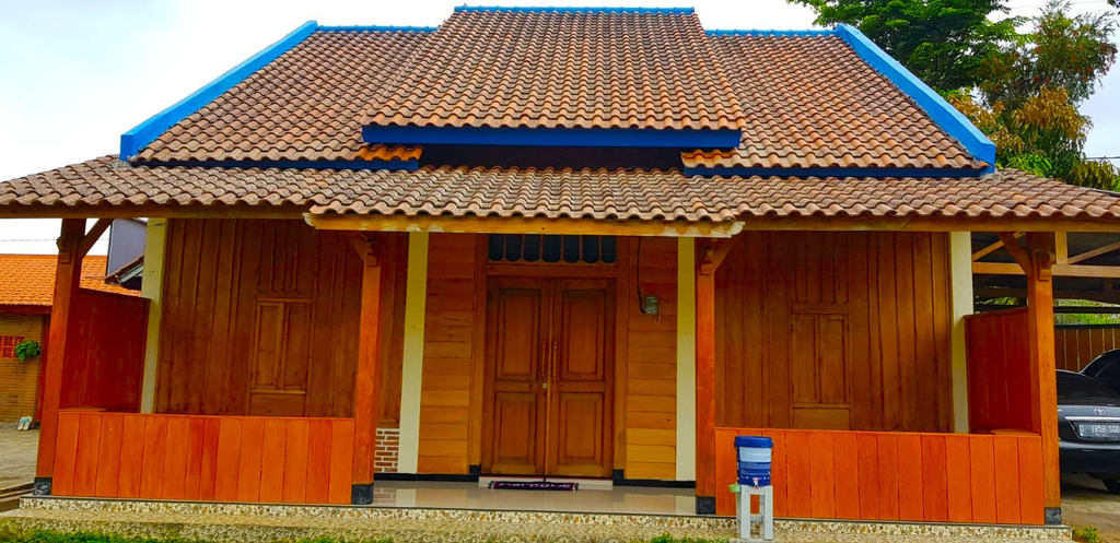 Villa Strawberry Annisa Batu Malang, Blitar