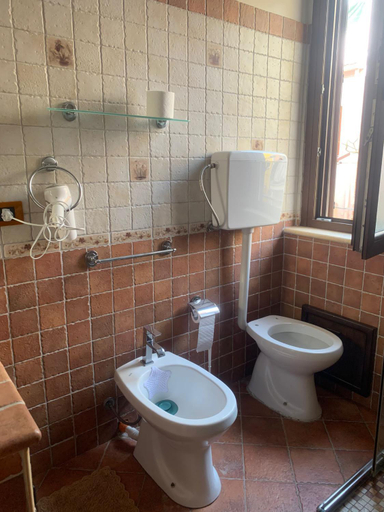 Bathroom 3, Casa Alice, Palermo