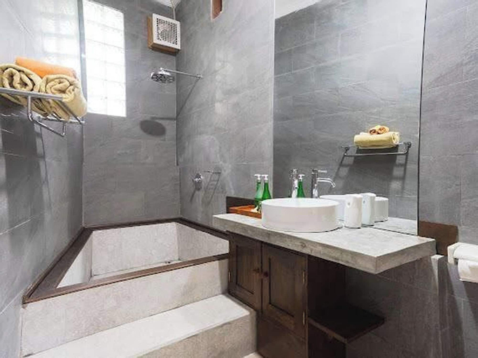 Bathroom 6