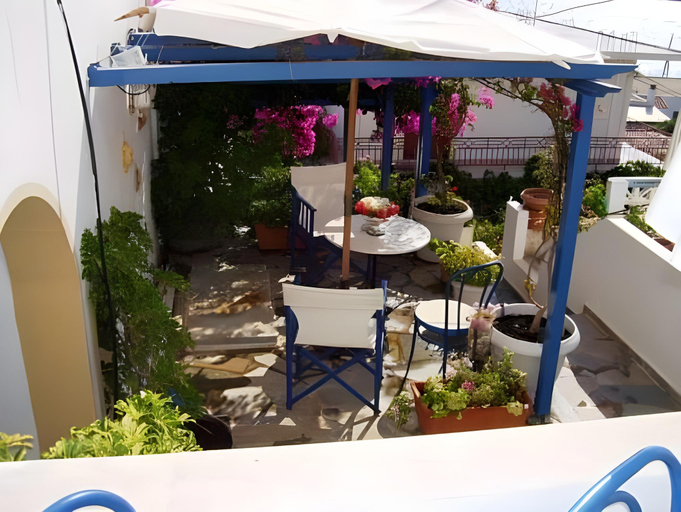 Food & Drinks 4, Pelagia Beach Studios, Attica
