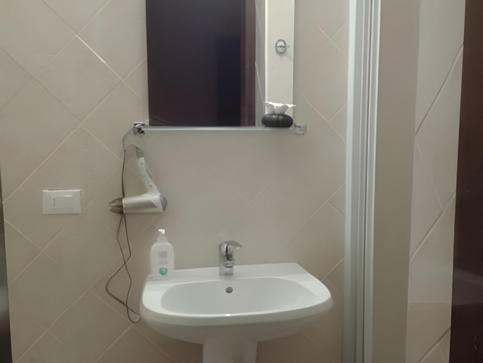 Bathroom 2, B&B William, Padua