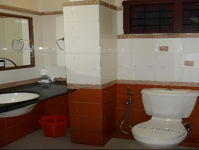 Bathroom 4, Las Palmas, Idukki
