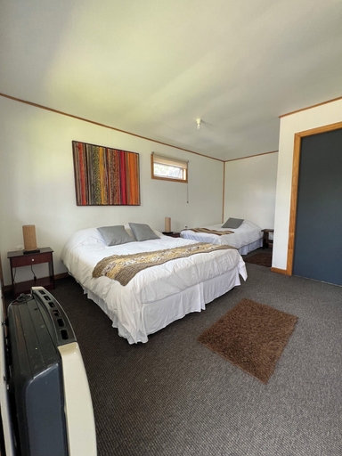 Bedroom 2, HOSTAL AMERINDIA, Última Esperanza