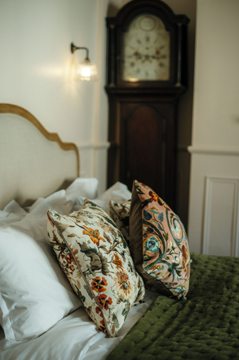 Bedroom 2, The Doghouse Inn, East Sussex