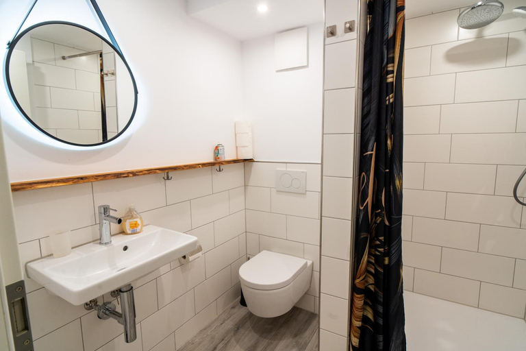 Bathroom 2, Kabali and Kasamui, Karlsruhe