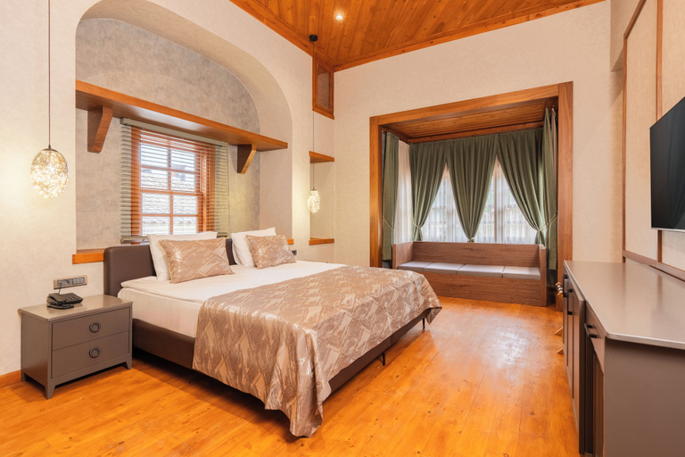 Bedroom 5, Dumos, Antalya
