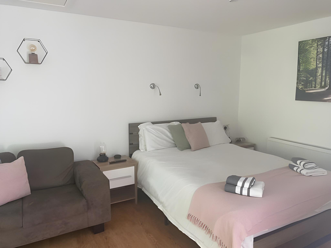 Others 5, Number 2, Lytton Tree Lodge, Reydon, Southwold, Suffolk