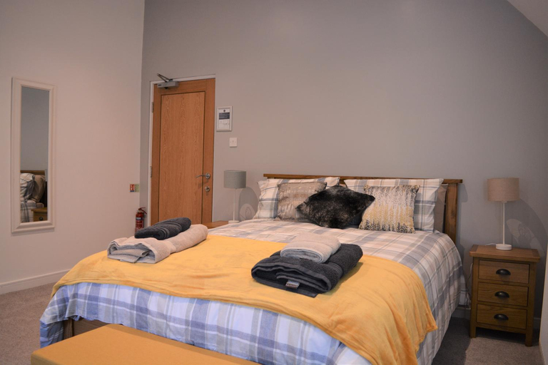 Bedroom 2, Riverside House, Hampshire