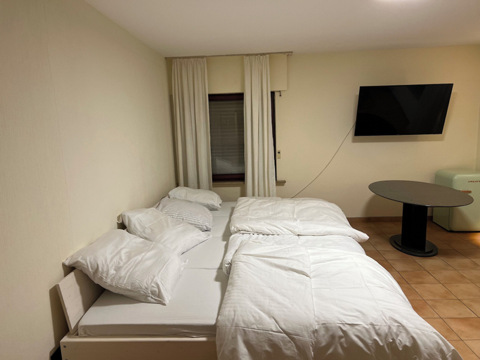 Bedroom 3, HS Hotel, Hamburg