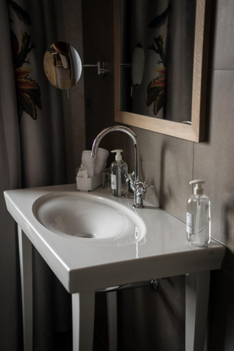 Bathroom 3, Hotel Greuterhof, Frauenfeld