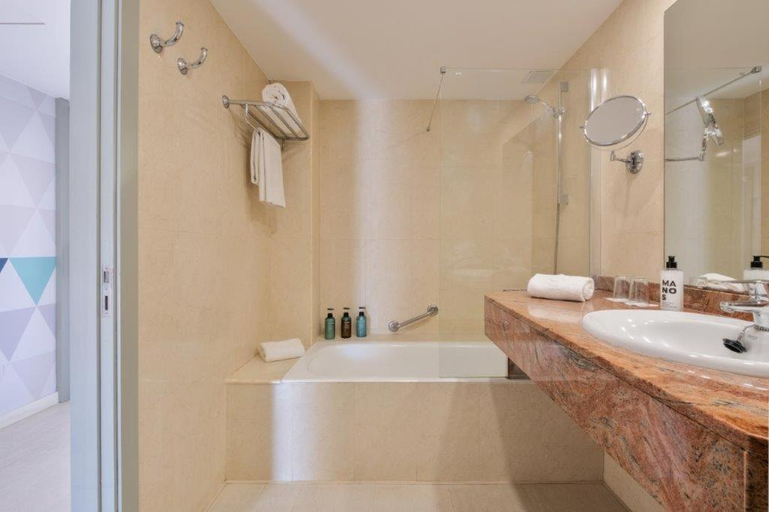 Bathroom 4, Aparthotel Duva & Spa, Baleares