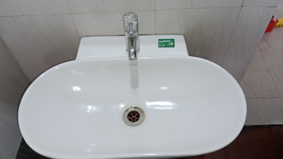 Bathroom 5, Hotel Swamiraj Executive, Pune