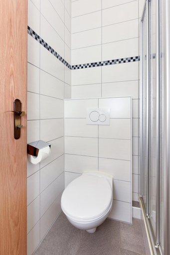 Bathroom 5, Hotel-Pension Marlies, Wittmund