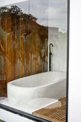 Bathroom 4, Berapi Villa by EVDEkimi, Gianyar