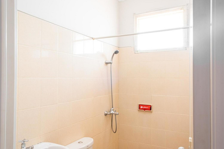 Bathroom 8