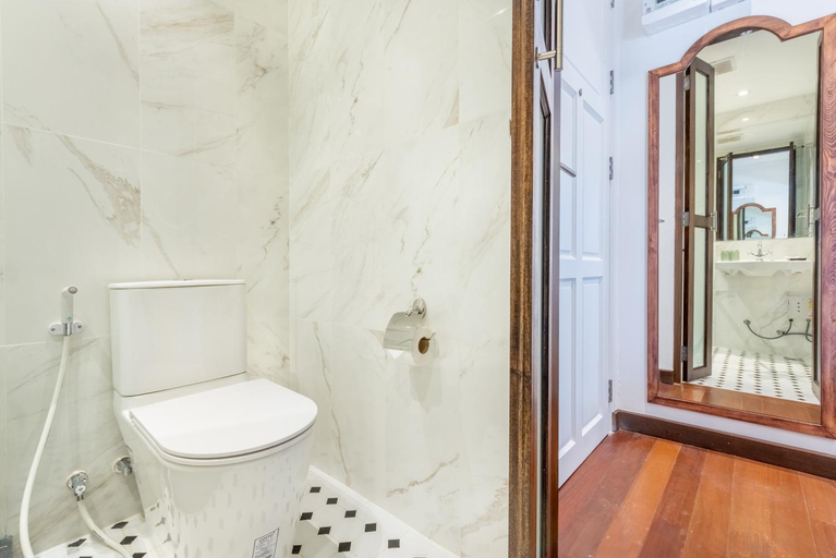 Bathroom 5