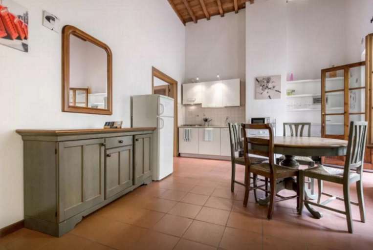 Others 4, Apartments close to Duomo, Florence