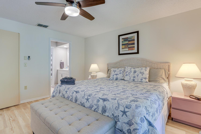 Bedroom 2, Lanai + Community Pool Access: Sarasota Oasis!, Sarasota