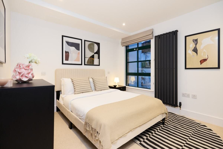 Bedroom 2, The Melbray Gem - 2bdr Apartment With Courtyard, London
