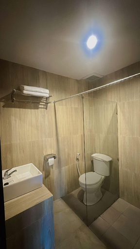 Bathroom, Nuris Hotel (permanently closed), Bandar Lampung