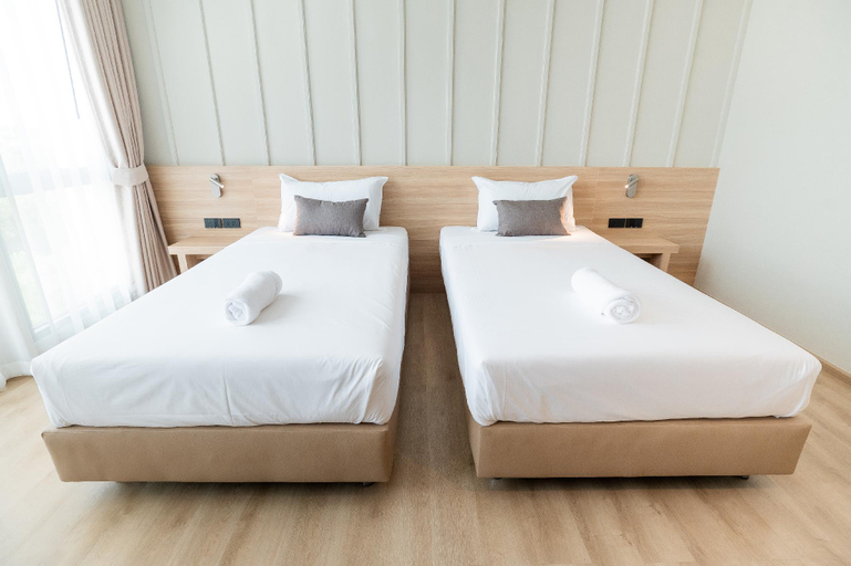 Bedroom 12