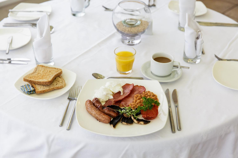 Food & Drinks, The Beach House & Porth Sands Apartments, Cornwall
