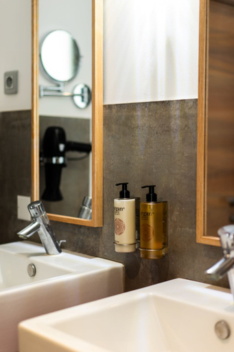 Bathroom 3, Private Garden La Cabane Bambou, Mandara Beach, Alpes-Maritimes