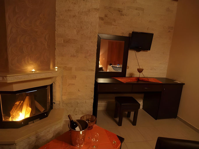 Others 2, Hotel Edem, Central Macedonia