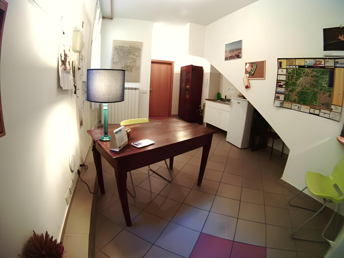 Others 4, B&B Le Lupe, Siena