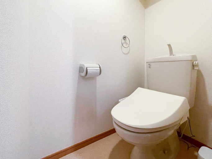 Bathroom 17