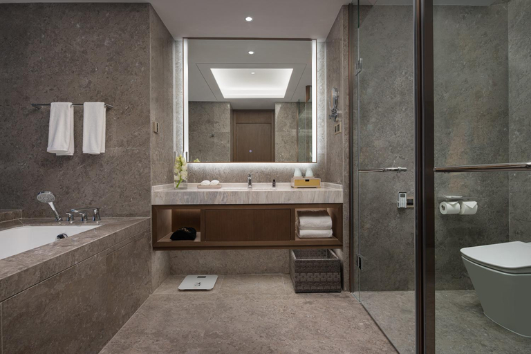 Bathroom 4, White Swan Hotel Taizhou, Taizhou