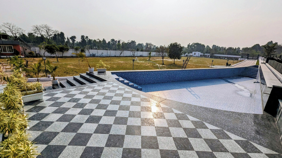 Sport & Beauty 5, Ayaansh Resort, Gurgaon