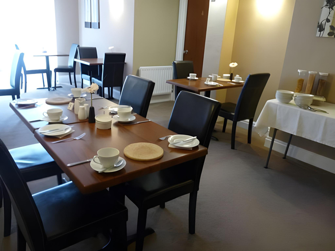 Food & Drinks 4, Tregarthen - Adult Only, Cornwall