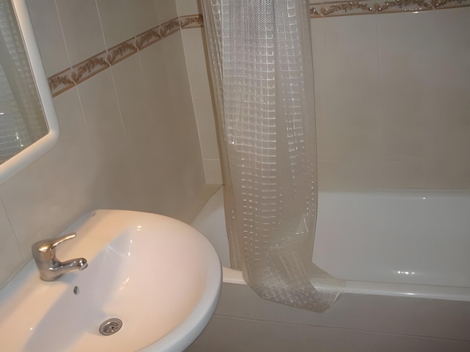 Bathroom 2, Casa de Huespedes el Almendro, Baleares