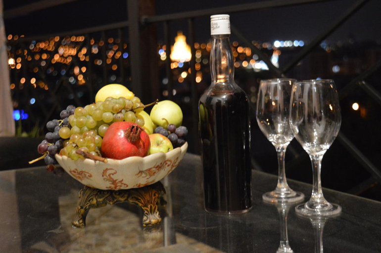 Food & Drinks