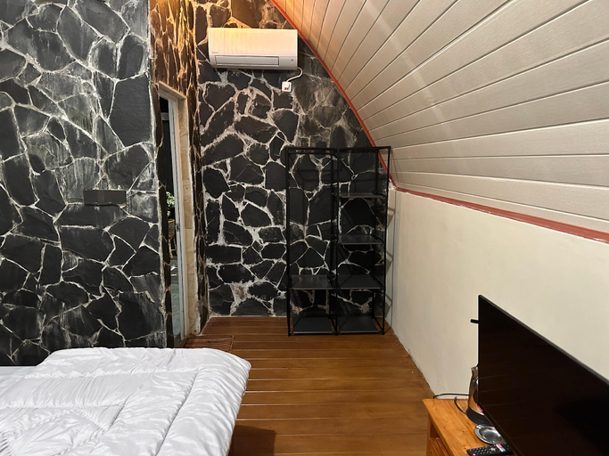 Bedroom 17