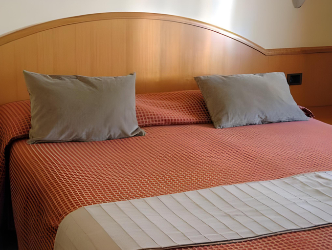 Bedroom 3, Hotel Tigullio, Genova