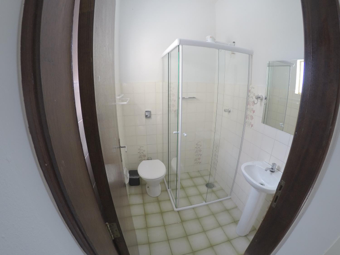 Bathroom 2, Quartos Delfim Moreira, Varginha