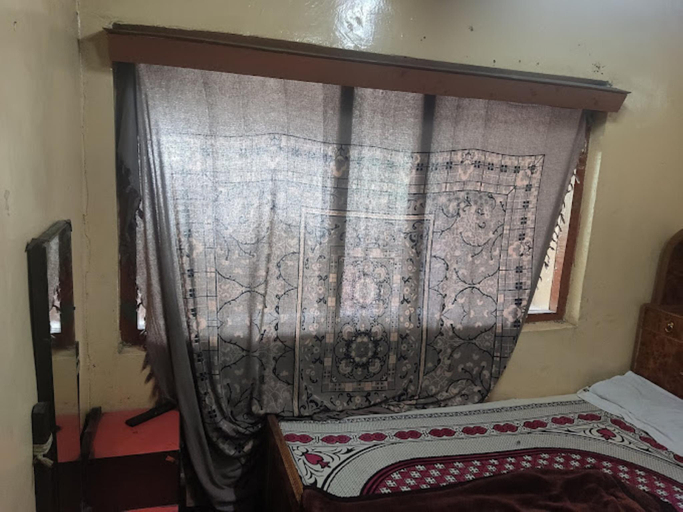 Bedroom 4, Goroomgo Gulzar Palace Srinagar, Srinagar